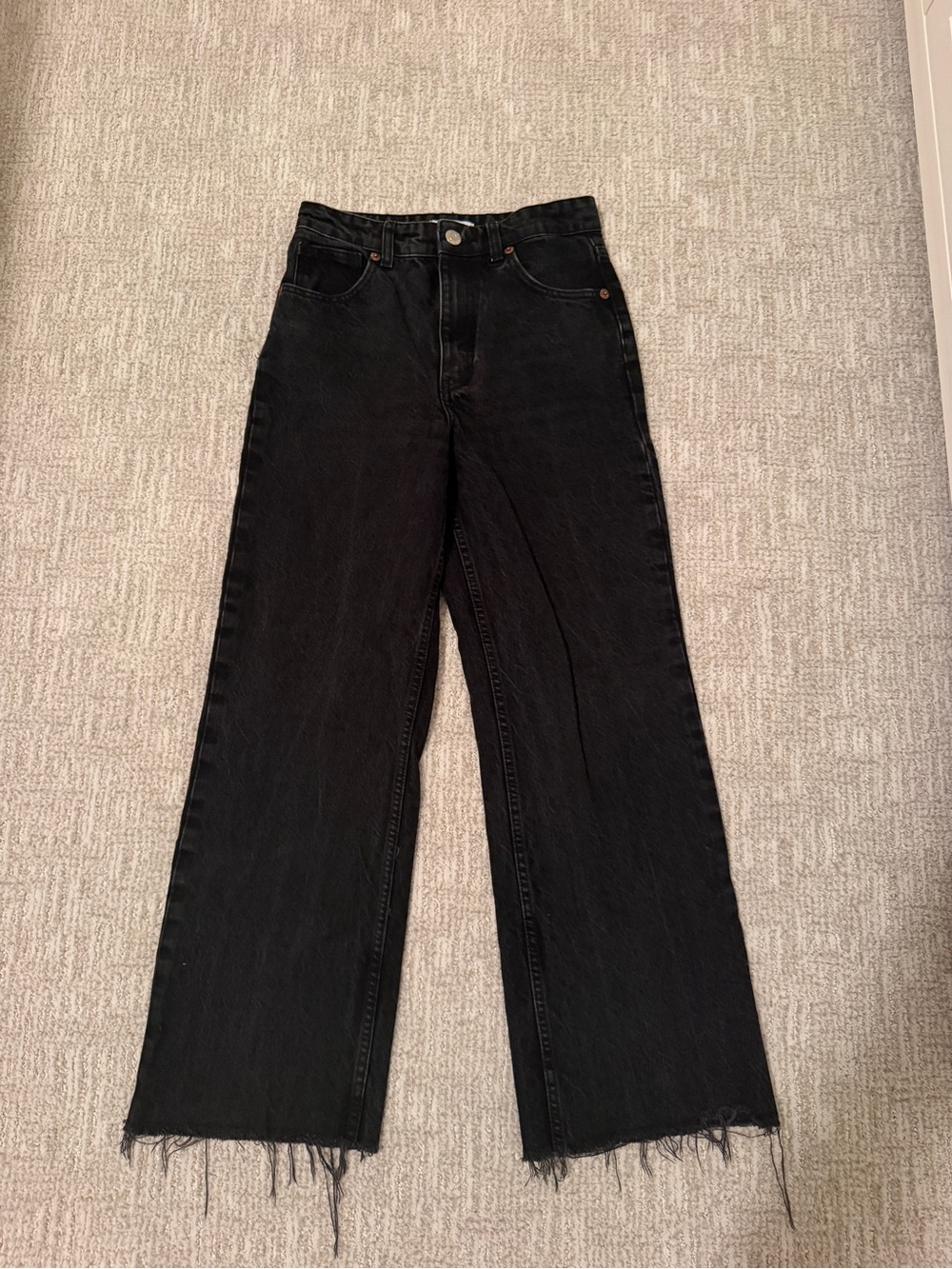 Zara High-Rise Wide-Leg Jeans - Black - Picture 2 of 4